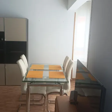 Apartamento Cerca Mercadillo